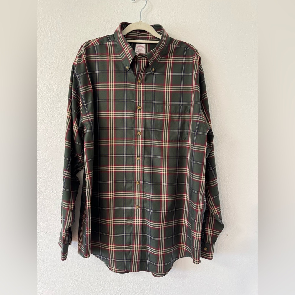 Brooks Brothers Green and Red Plaid Button Down Shirt, Size Large